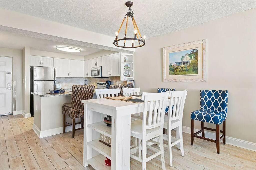 Beachfront Retreat- "The Getaway" Destin Extérieur photo
