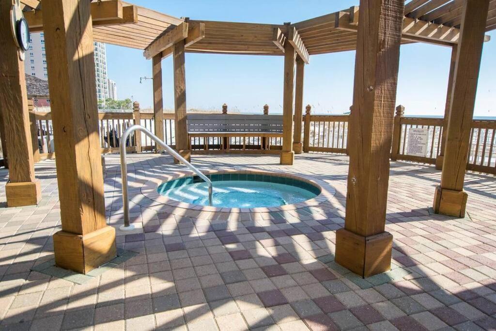 Beachfront Retreat- "The Getaway" Destin Extérieur photo
